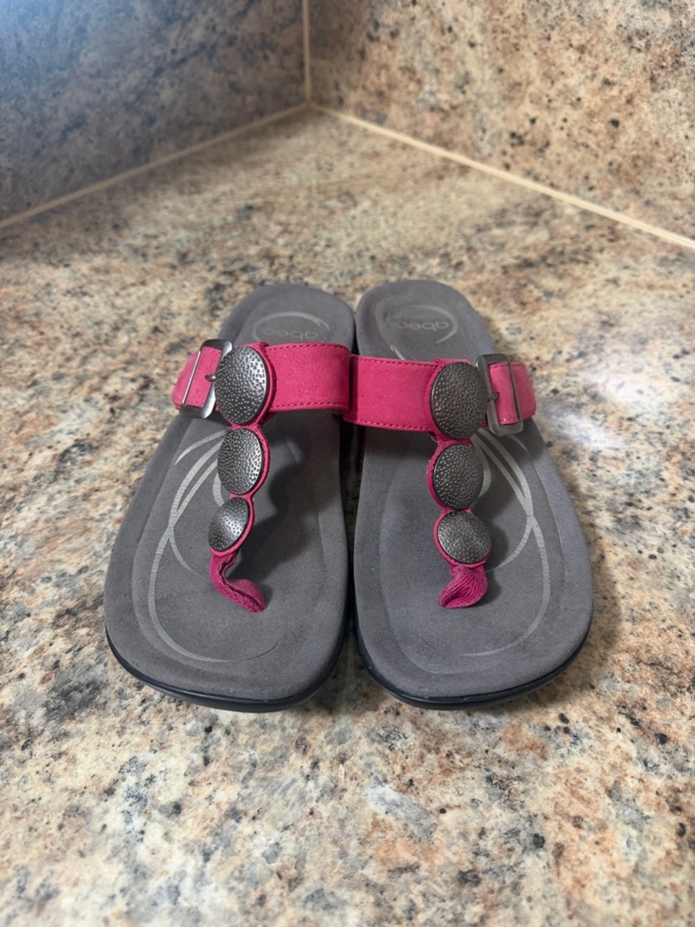 Abeo Bio System Women's Thong pink Sandals Size 7 Leather